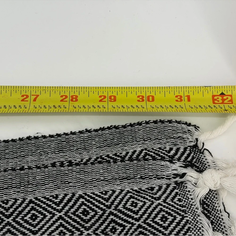 Soft Throw Blanket With Fringe, Black & Cream Diamond Design,‎ Size 35x62